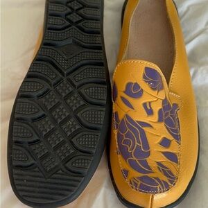 Source Unknown Yellow and Purple Flats